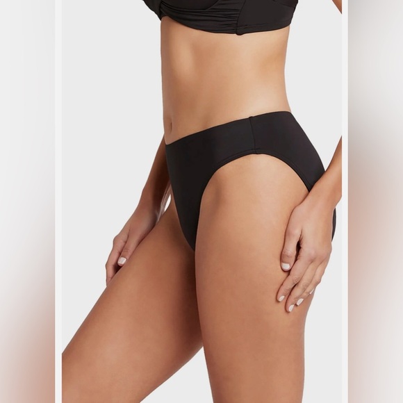 Sea Level Essentials High Leg Mid Rise Bikini Bottoms in Black - Picture 4 of 8